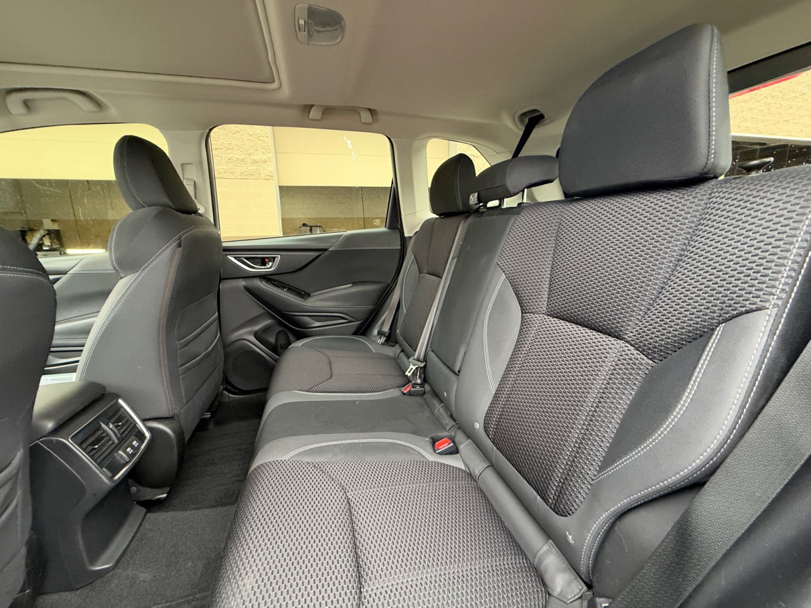 Used 2019 Subaru Forester Premium AWD/4WD image 17
