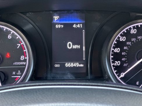 Used 2022 Toyota Camry SE FWD image 24