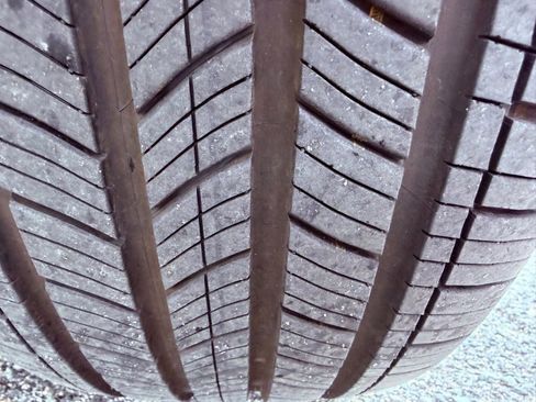 Used 2025 Toyota RAV4 XLE Premium image 17