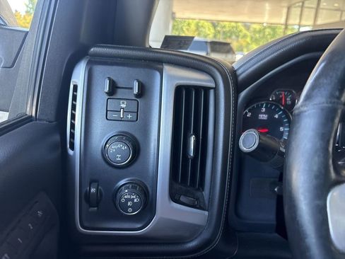 Used 2018 GMC Sierra 1500 SLT AWD/4WD image 18
