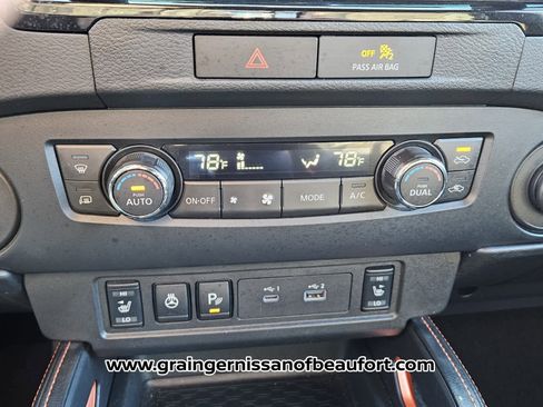 Used 2022 Nissan Frontier Pro-X image 10