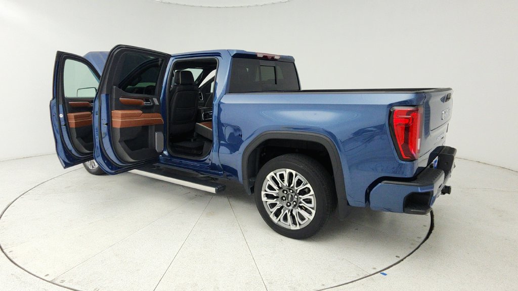 Used 2024 GMC Sierra 1500 Denali Ultimate AWD/4WD image 11