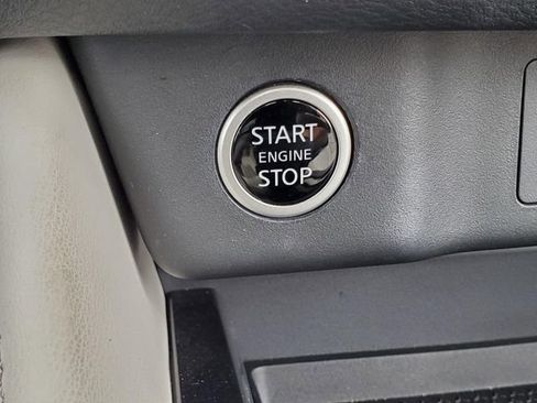 Certified 2023 Nissan Rogue SL image 26