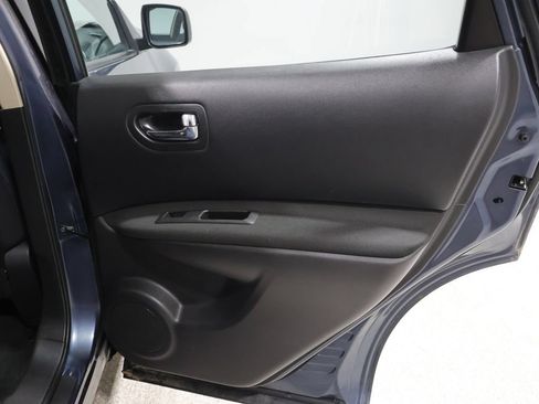 Used 2014 Nissan Rogue S w/ Convenience Package AWD/4WD image 21
