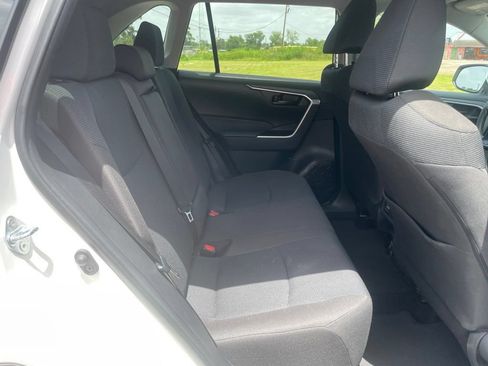 Used 2025 Toyota RAV4 LE FWD image 15