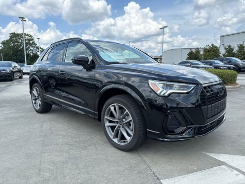 New 2025 Audi Q3 2.0T Premium image 3