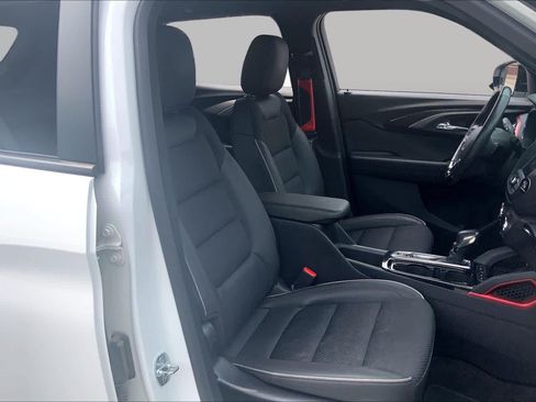 Used 2023 Chevrolet TrailBlazer RS AWD/4WD image 9