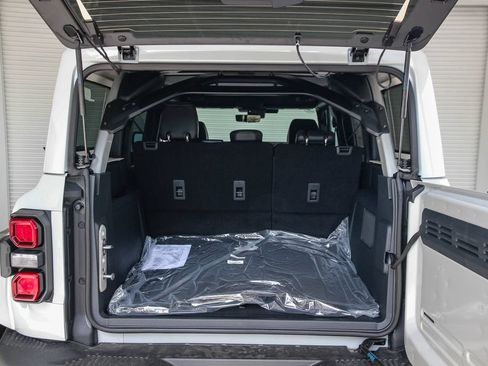 New 2026 Ford Bronco Raptor w/ Interior Carbon Fiber Pack AWD/4WD image 26
