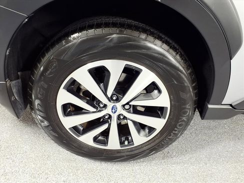 Certified 2023 Subaru Outback Premium image 7