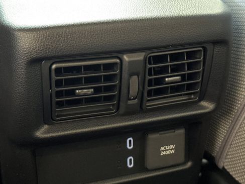 Used 2025 Toyota 4Runner TRD Off-Road image 17