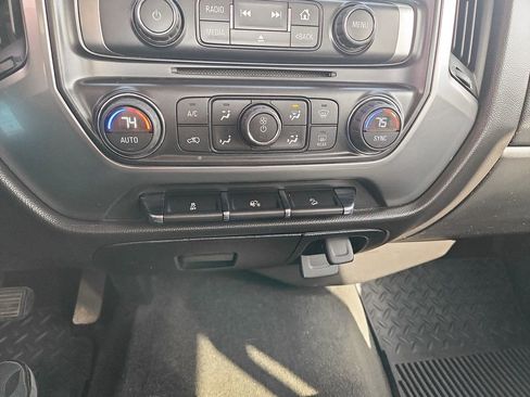 Used 2014 Chevrolet Silverado 1500 LT w/ LT Convenience Package AWD/4WD image 24
