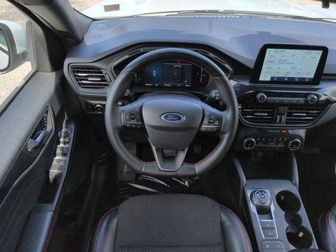 Used 2025 Ford Escape ST-Line Select AWD/4WD image 16