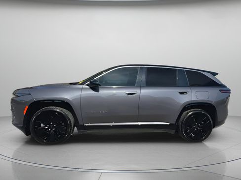 Used 2025 Jeep Wagoneer S Launch Edition image 15