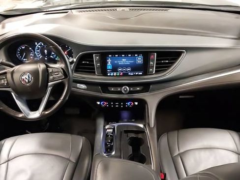 Used 2024 Buick Enclave Premium AWD/4WD image 37