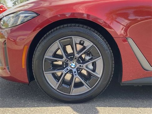 Used 2025 BMW i4 eDrive40 image 10