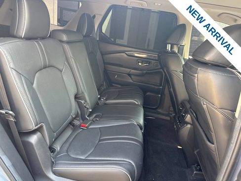 Used 2025 Honda Pilot Elite image 11