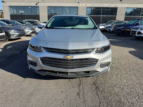 Used 2017 Chevrolet Malibu LT image 8