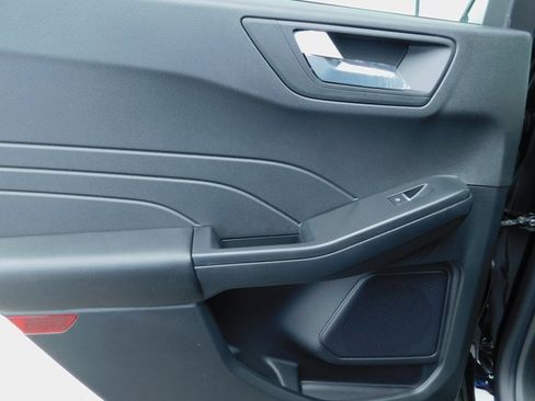 New 2026 Ford Escape ST-Line w/ Cold Weather Package image 21