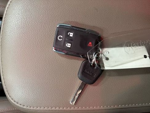 Used 2017 GMC Canyon SLT w/ Trailering Package image 26