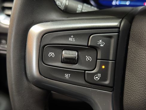 Used 2024 Chevrolet Suburban Z71 w/ Luxury Package AWD/4WD image 26