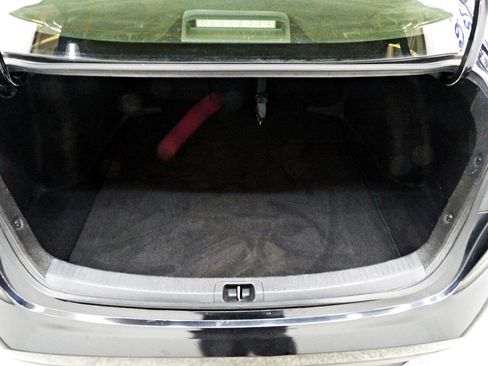 Used 2020 Toyota Corolla LE image 13