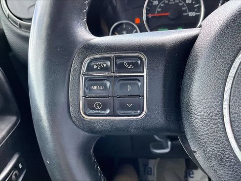 Used 2013 Jeep Wrangler Sport AWD/4WD image 18