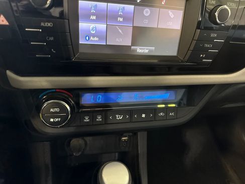 Used 2016 Toyota Corolla LE FWD image 27