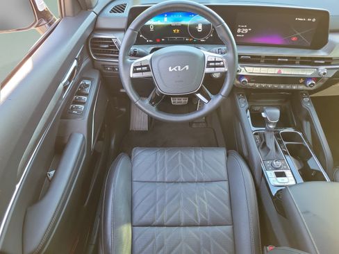 Certified 2025 Kia Telluride SX Prestige X-Line AWD/4WD image 9