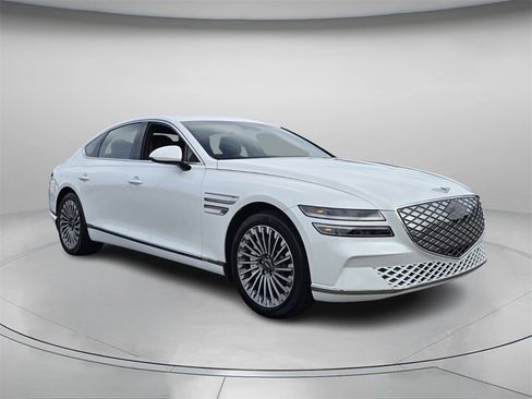 Used 2024 Genesis G80 image 9
