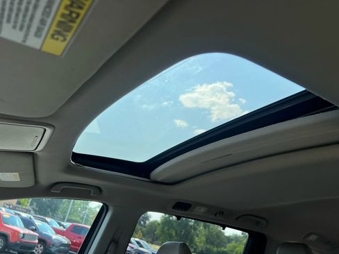 Used 2016 Honda Odyssey EX-L image 57