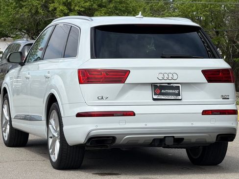 Used 2017 Audi Q7 3.0T Prestige AWD/4WD image 9