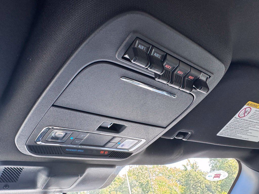 Used 2025 Ford F250 Platinum AWD/4WD image 40