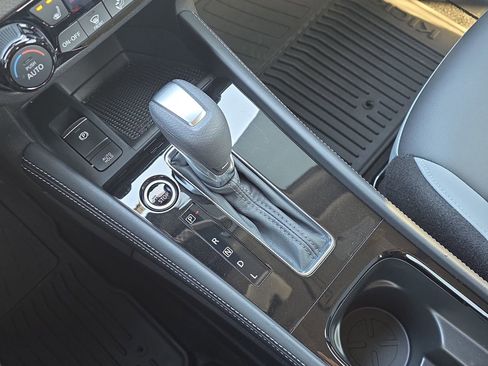 Certified 2024 Nissan Kicks SR w/ SR Premium Package image 24