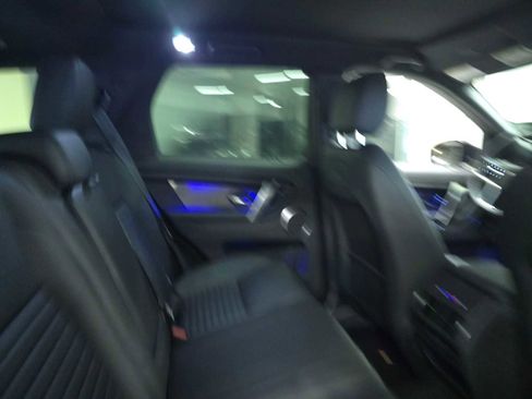 Certified 2025 Land Rover Discovery Sport Dynamic SE image 11