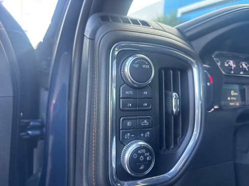 Used 2023 GMC Sierra 2500 AT4 image 19