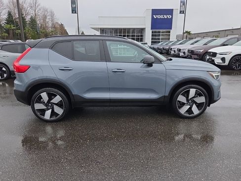 Certified 2023 Volvo XC40 Recharge Ultimate image 9