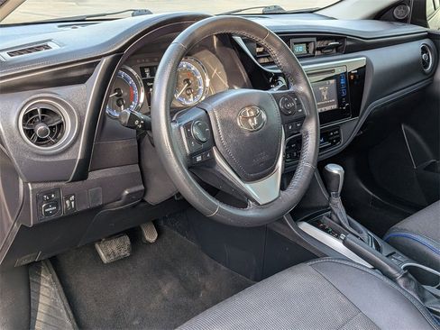 Used 2017 Toyota Corolla L image 10