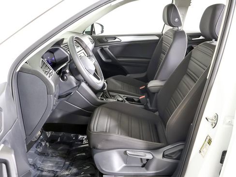 Used 2024 Volkswagen Tiguan S image 30
