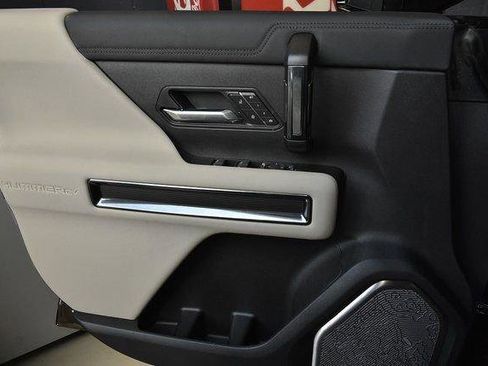 New 2026 GMC Hummer EV 3X image 13