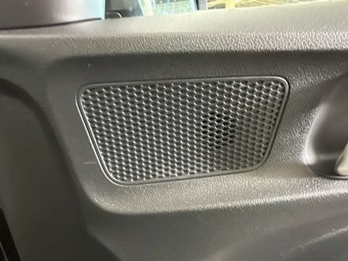 Used 2026 Hyundai Venue SEL FWD image 31