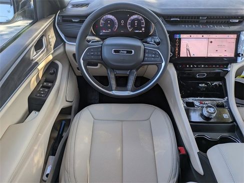 New 2026 Jeep Grand Cherokee Limited image 17