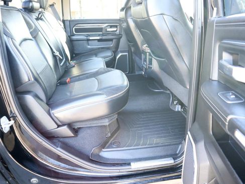 Used 2019 RAM 3500 Laramie image 17