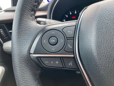 Used 2022 Toyota Avalon XLE image 16