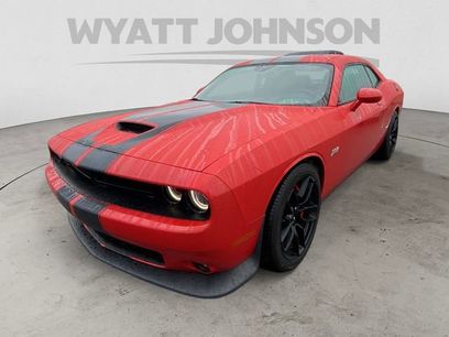 Used 2015 Dodge Challenger SRT w/ Technology Group