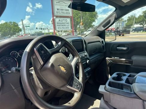 Used 2020 Chevrolet Silverado 1500 LT AWD/4WD image 9