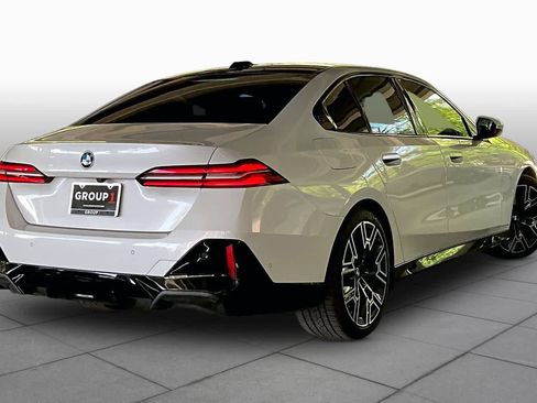 Used 2024 BMW 530i w/ Executive Package RWD image 12