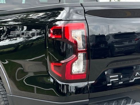 Used 2024 Ford Ranger Lariat RWD image 29
