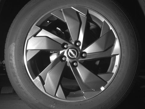 Used 2025 Nissan Rogue SV FWD image 15
