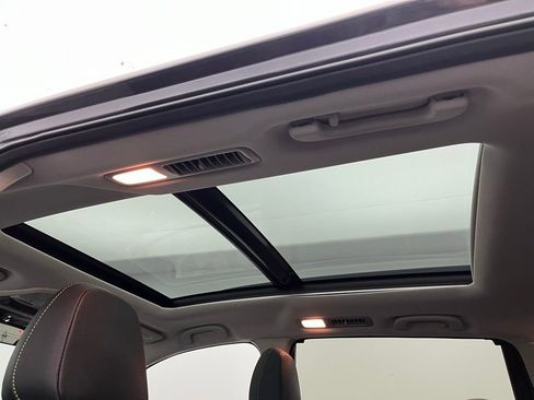 Used 2023 Subaru Ascent Onyx Edition image 3