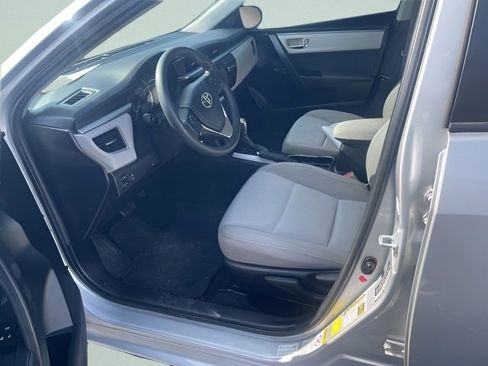 Used 2016 Toyota Corolla LE image 17